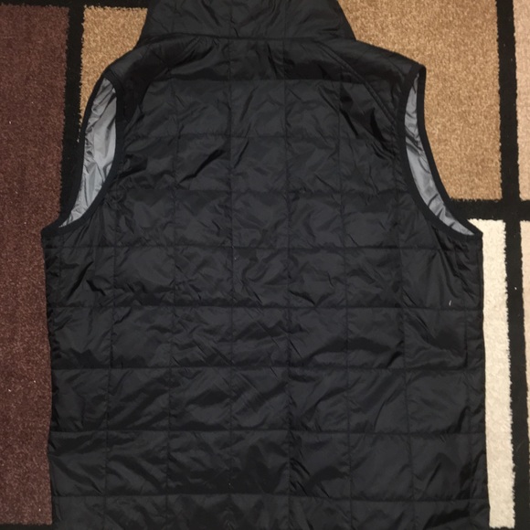 COPY - Men’s LL Bean PrimaLoft Pack away Vest  |  Medium - Picture 2 of 3